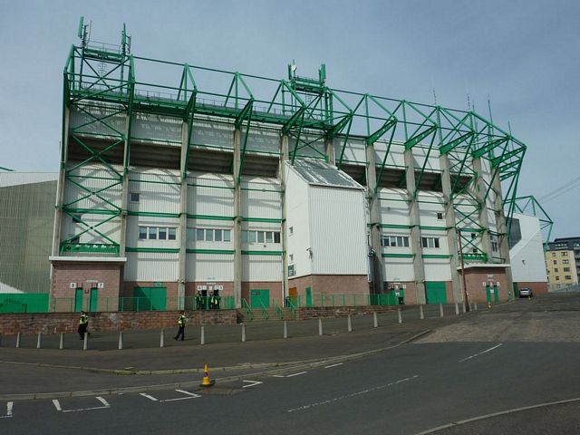 Hibernian Edinburgh - St.Mirren, Easter Road Stadium, Scottish Premier, 24/04/2011