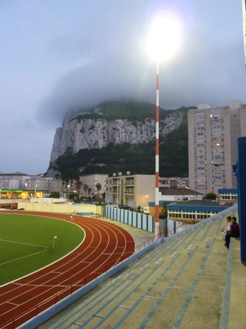 Rock Cosmos - llanito World , Victoria Stadium Gibraltar, Division 2 Gibraltar, 13/12/2010