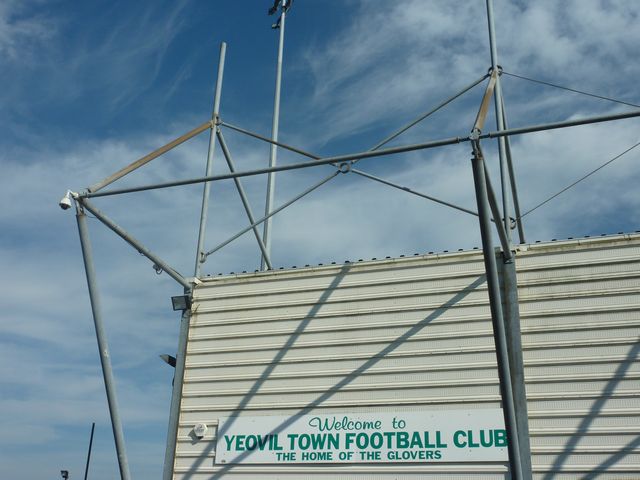 Yeovil Town - Bury FC, Huish Park, League One, 01/10/2011